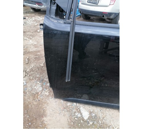 Дверь передняя левая