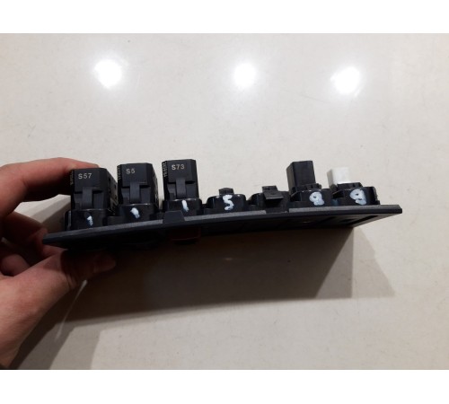 Блок вспомогательных кнопок