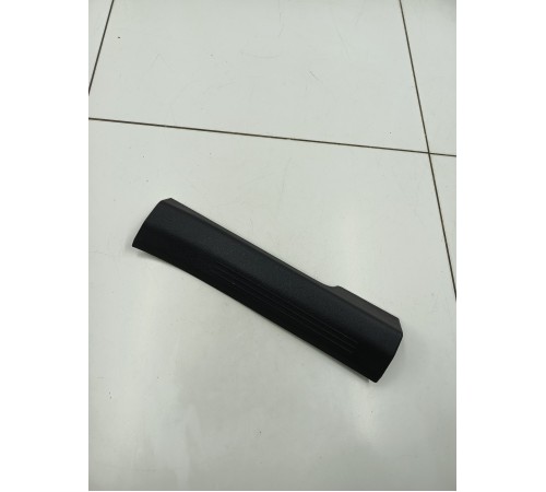 Накладка порога задняя правая