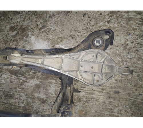 Рычаг подвески (задний, левый, нижний)