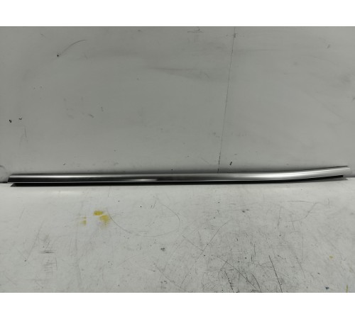 Уплотнитель стекла (задний левый наружный)