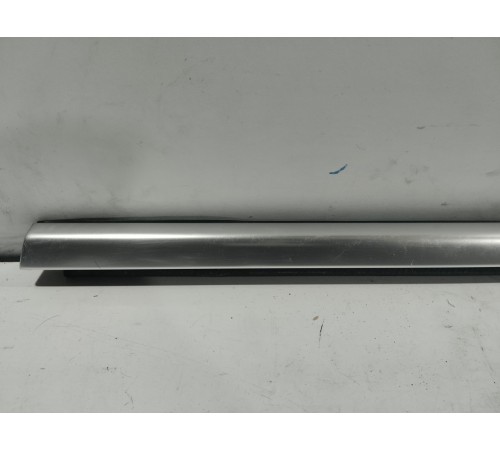 Уплотнитель стекла (задний левый наружный)