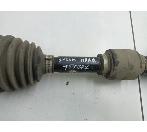 Привод (полуось) передний правый