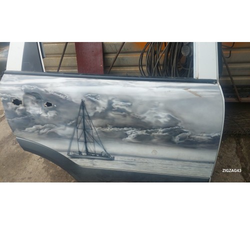 Дверь задняя правая