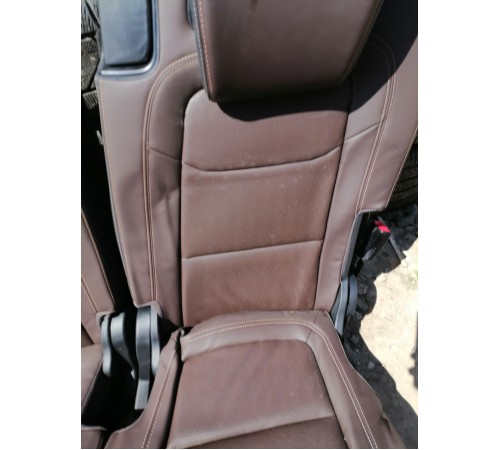 Третий ряд сидений