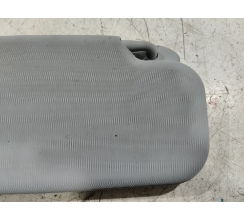 Козырек солнцезащитный левый