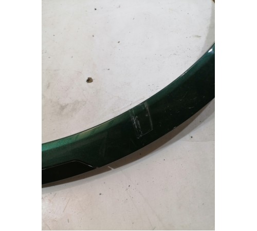 Накладка крыла передняя левая