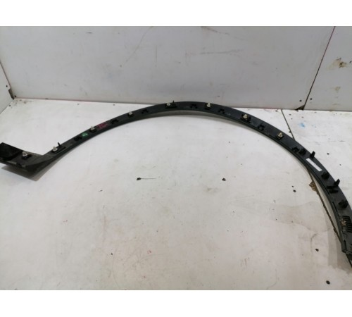 Накладка крыла передняя левая