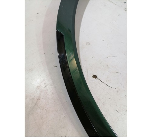 Накладка крыла передняя левая