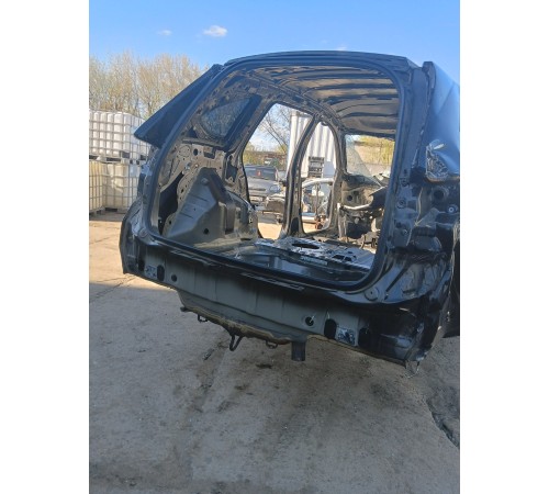 Панель задняя,юбка