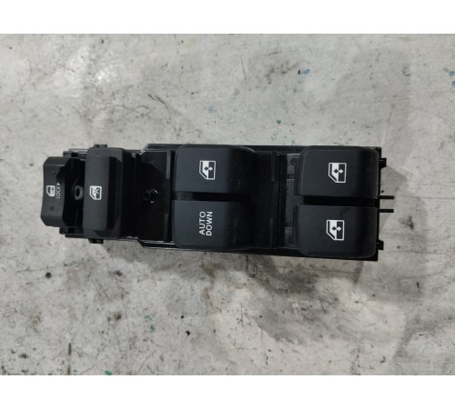 Блок управления стеклоподъемниками передний левый