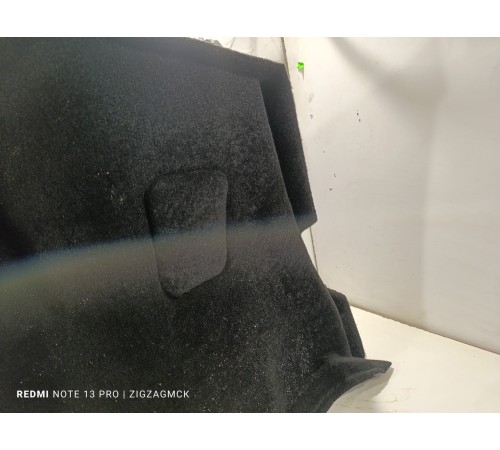 Обшивка багажника левая