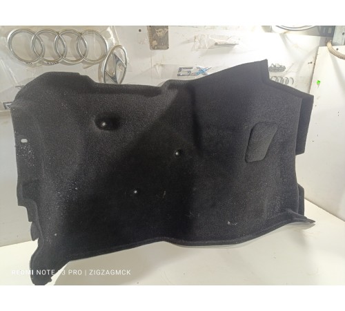 Обшивка багажника левая