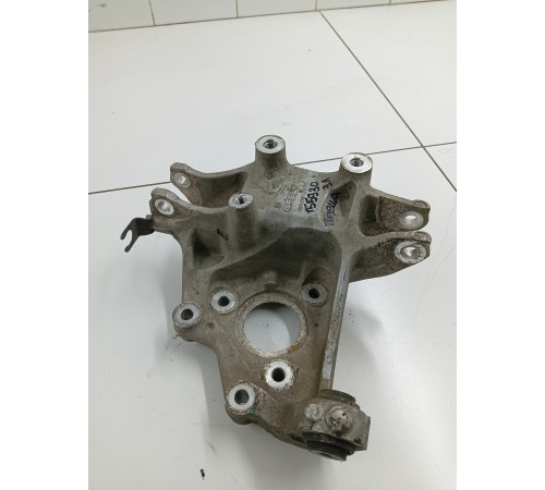 Кулак поворотный задний левый