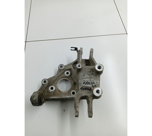 Кулак поворотный задний левый