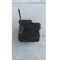 Кронштейн(крепление) усилителя переднего бампера левый