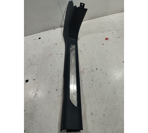 Накладка порога (передняя правая)