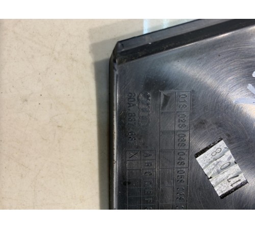 Накладка двери (передняя, левая)