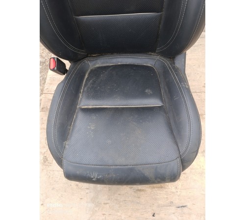 Сиденье переднее левое