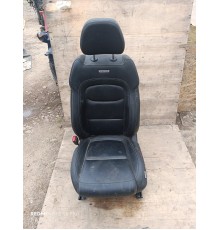 Сиденье переднее левое