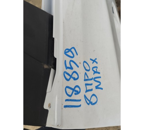 Дверь задняя правая