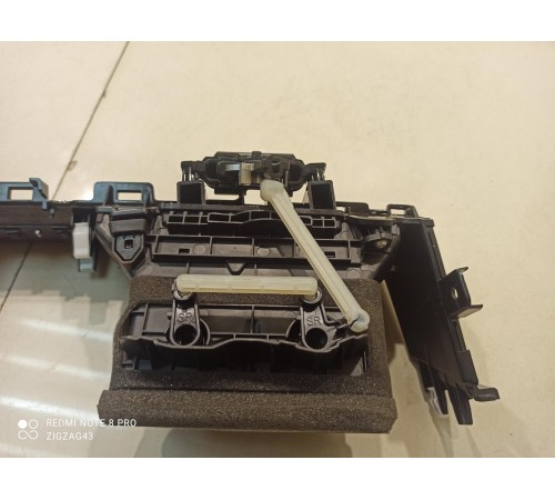 Воздушный дефлектор(правый) с декоративной накладкой торпедо