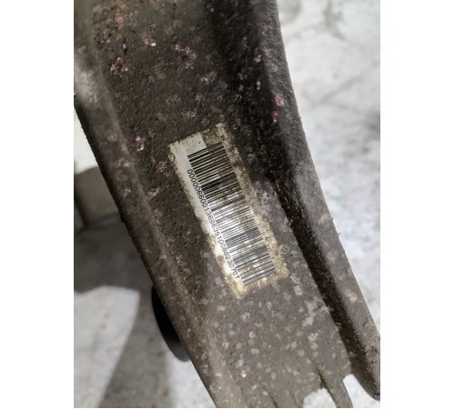 Подушка переднего двигателя