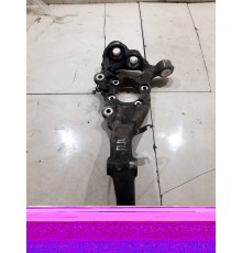 Кулак поворотный(передний правый)