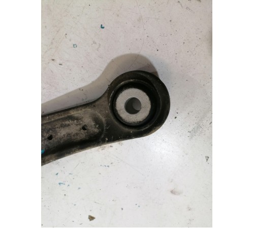 Рычаг задний левый верхний