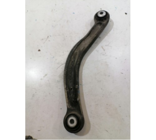 Рычаг задний левый верхний