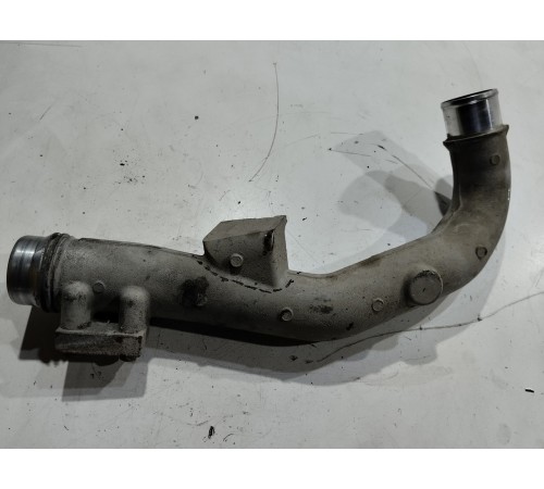 Патрубок системы охлаждения (металлический)