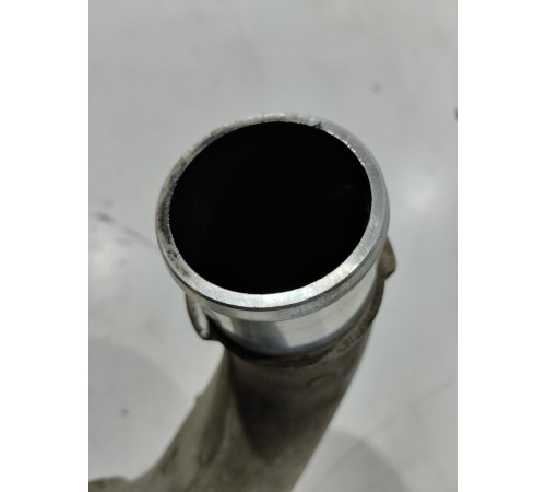 Патрубок системы охлаждения (металлический)