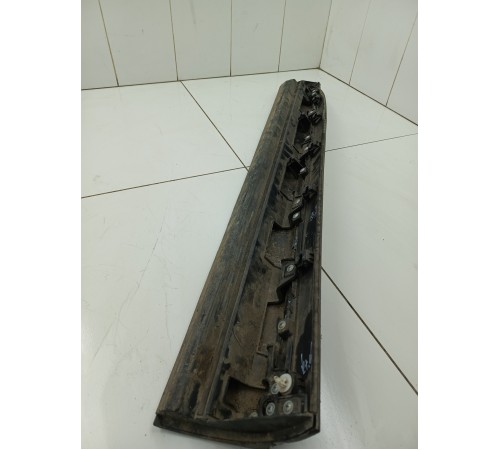 Молдинг двери Передней Правой 