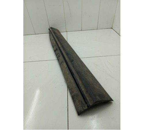 Молдинг двери Передней Правой 