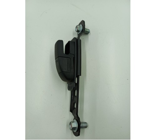 Механизм регулировки ремня безопасности по высоте передний правый