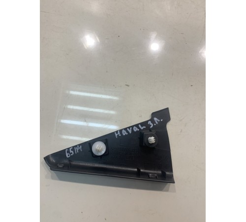 Уголок двери (задний, левый)