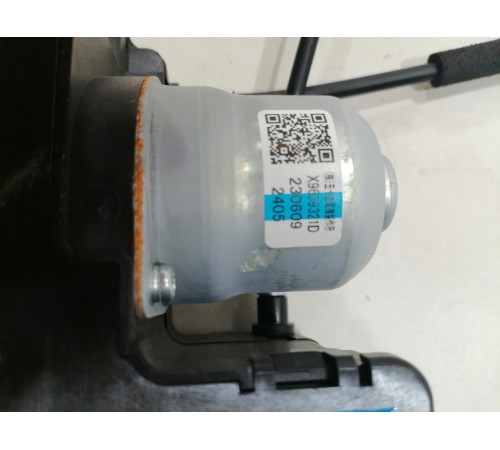 Электропривод правой сдвижной двери