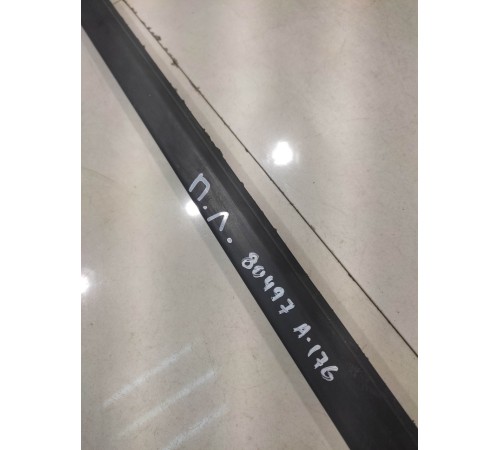 Уплотнитель стекла(передний левый наружний)