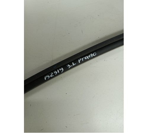 Уплотнитель двери задний правый