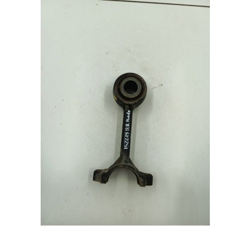 Рычаг передний правый