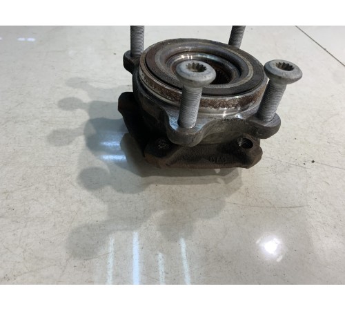 Ступица (задняя, левая)