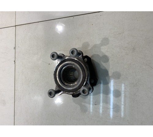 Ступица (задняя, левая)