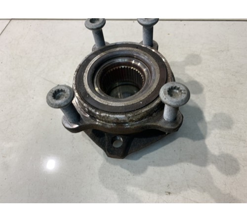 Ступица (задняя, левая)