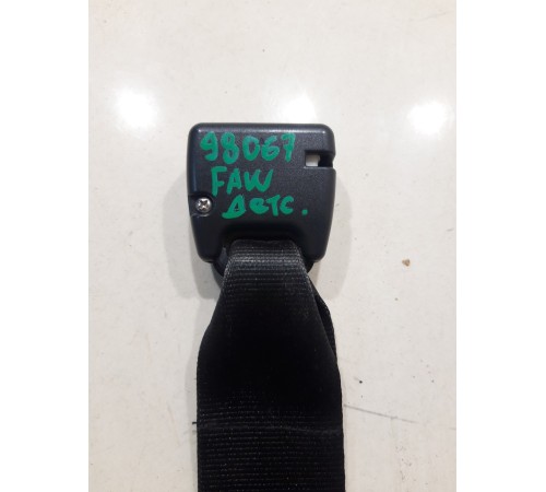 Ответная часть ремня безопасности детского крепления