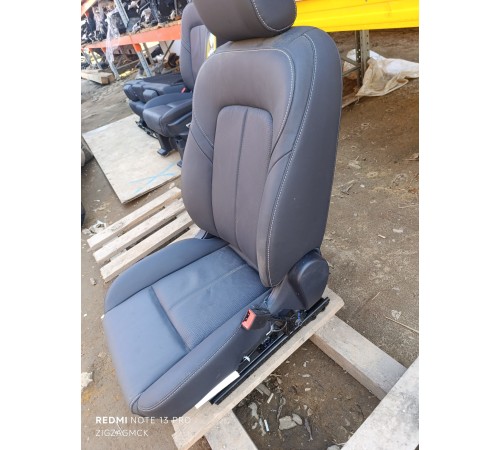 Сиденье переднее правое