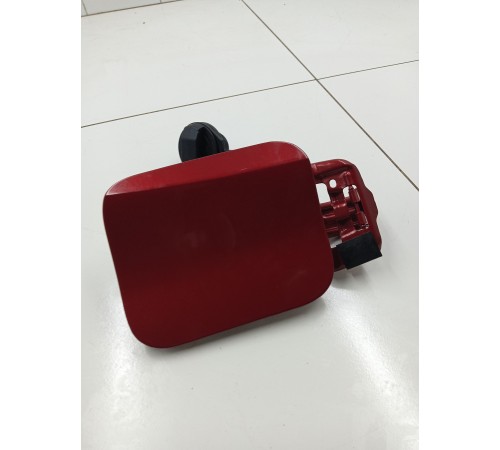 Лючок топливного бака с крышкой