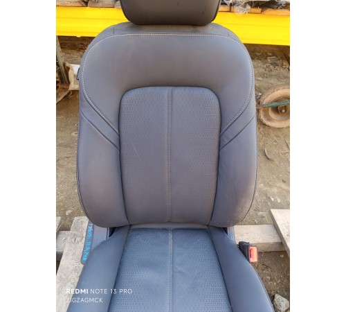 Сиденье переднее правое