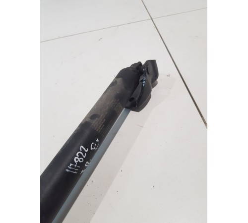 Амортизатор крышки багажника правый