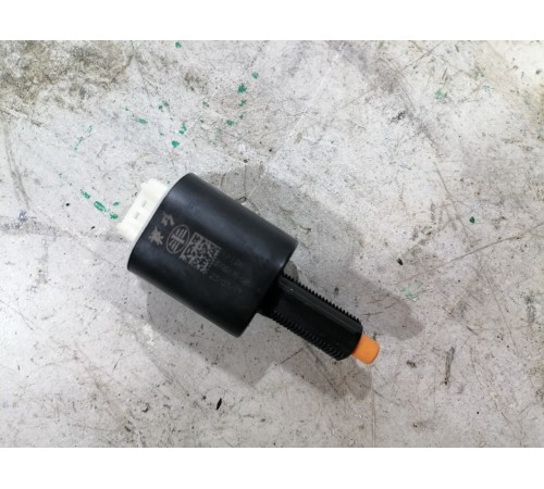 Датчик стоп сигнала