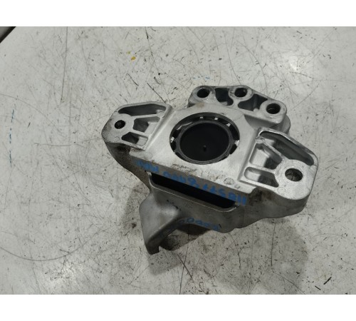 Опора двигателя левая